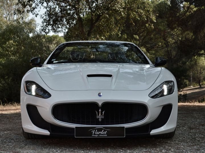 Maserati Grancabrio RARISSIME MASERATI GRANCABRIO MC STRADALE 4.7 V8 460ch BVA6 CENTENNIAL EDITION SERIE PRODUITE A 174EX / MONDE PARFAIT ETAT 2EME MAIN 38000 KMS COLLECT Bianco Eldorado - 2