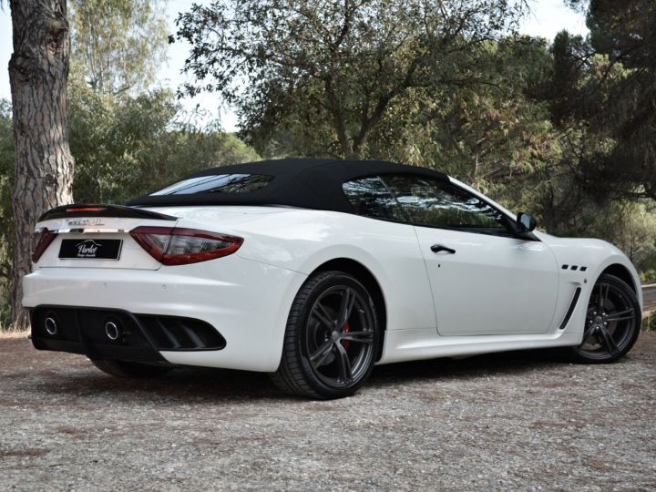 Maserati Grancabrio RARISSIME MASERATI GRANCABRIO MC STRADALE 4.7 V8 460ch BVA6 CENTENNIAL EDITION SERIE PRODUITE A 174EX / MONDE PARFAIT ETAT 2EME MAIN 38000 KMS COLLECT Bianco Eldorado - 13