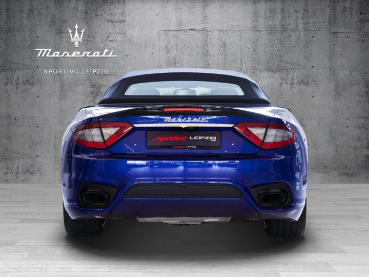 Maserati Grancabrio V8 4.7 460 SportLine Carbon Caméra HKardon JA20 Garantie 12 mois Prémium Bleu - 4