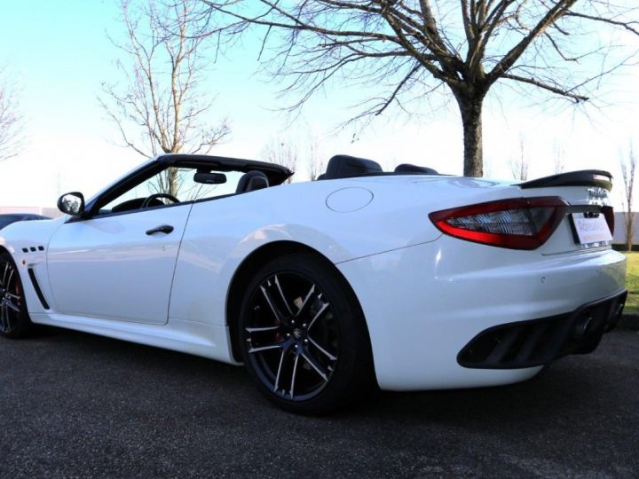 Maserati Grancabrio V8 4.7 MC STRADALE BVA 460CV BLANC - 14