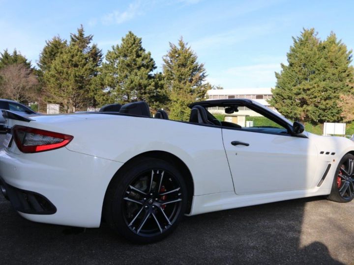 Maserati Grancabrio V8 4.7 MC STRADALE BVA 460CV BLANC - 20