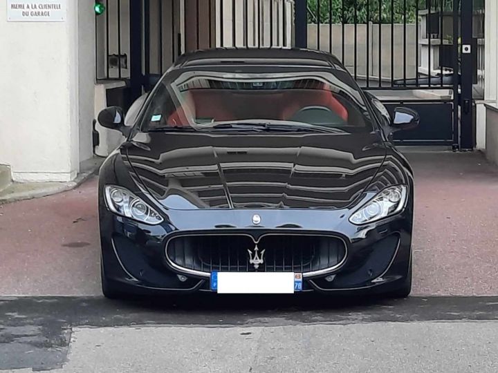 Maserati GranTurismo Noir - 2