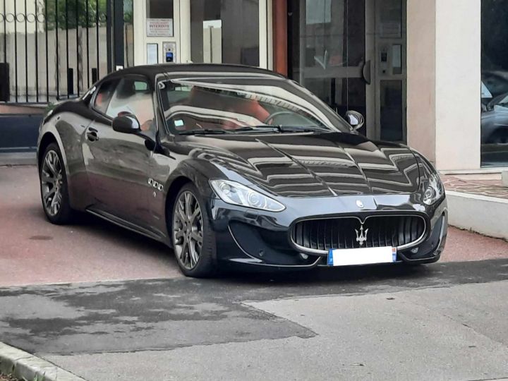 Maserati GranTurismo Noir - 3