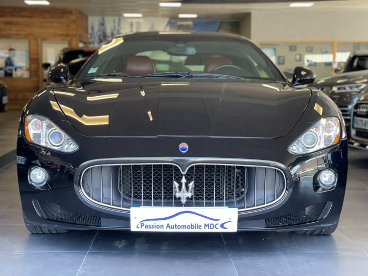Maserati GranTurismo 4.2 V8 405 Noir métal - 2