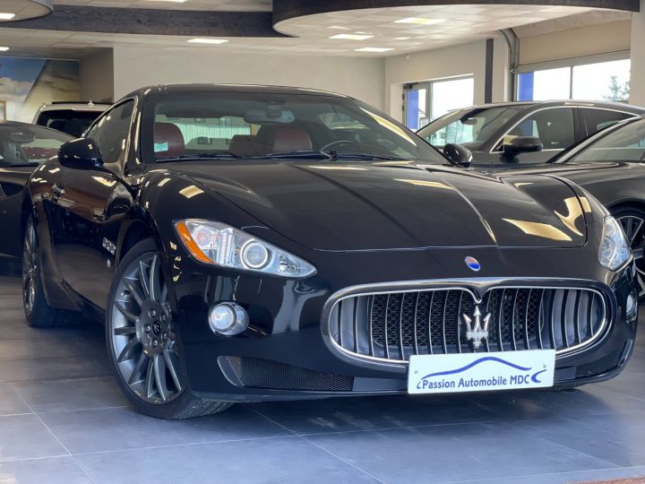 Maserati GranTurismo 4.2 V8 405 Noir métal - 3