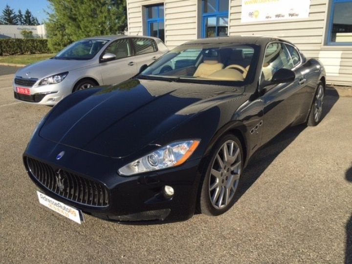 Maserati GranTurismo 4.2 V8 BVA 405 cv     Essence NOIR CARBONE - 3