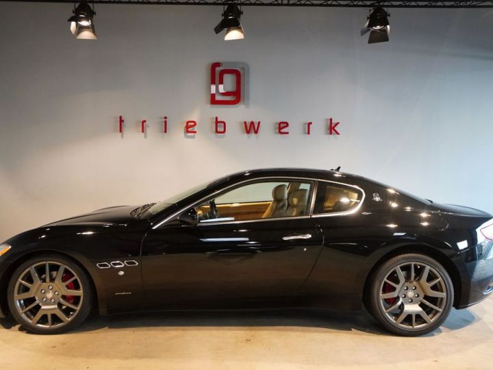 Maserati GranTurismo 4.2 V8 / Garantie 12 Mois Noir - 3