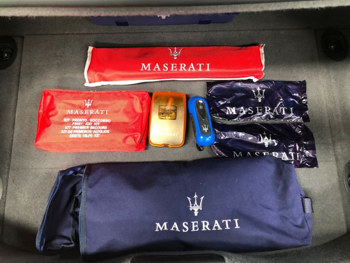 Maserati GranTurismo 4.7 S BVR F1 - Pack Carbone MC Sport Line - Origine France - Révisée 04/2024 - Embrayage 49% - PARFAIT Etat - Garantie 12 Mois Blanc Eldorado - 44