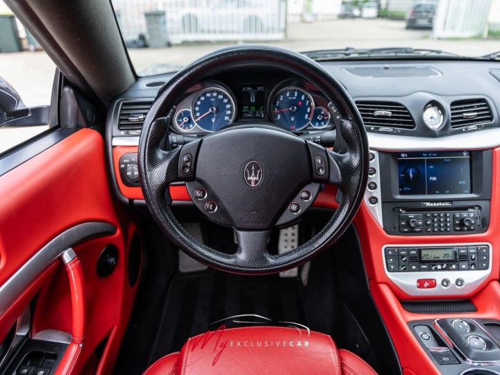 Maserati GranTurismo 4.7 S BVR - Garantie 12 Mois - Carnet Complet Et à Jour (révision Sera Faite Pour La Vente) - Très Bon Etat - Intérieur Cuir Rouge Gris Foncé Métallisé - 27