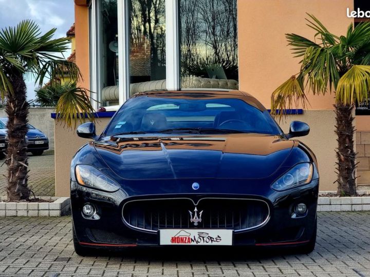 Maserati GranTurismo 4.7 V8 439 Cv GARANTI 12 MOIS Noir - 2