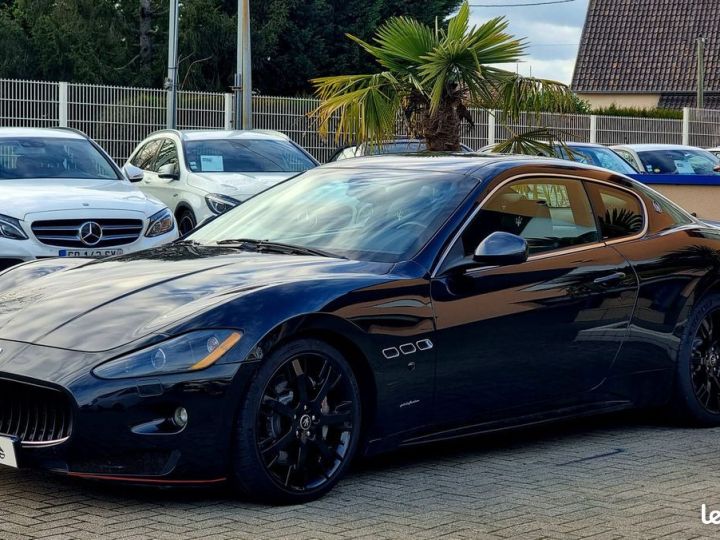 Maserati GranTurismo 4.7 V8 439 Cv GARANTI 12 MOIS Noir - 3