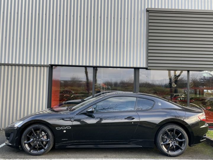 Maserati GranTurismo 4.7 V8 460 S AUTOMATIQUE noir metal - 3