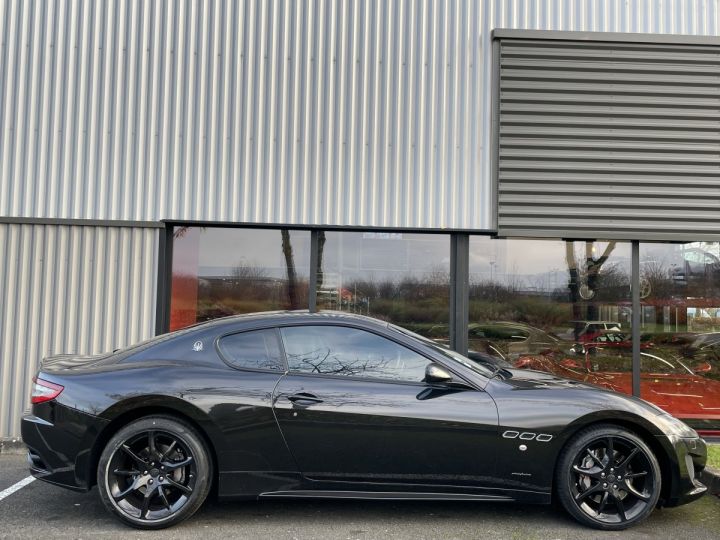 Maserati GranTurismo 4.7 V8 460 S AUTOMATIQUE noir metal - 4