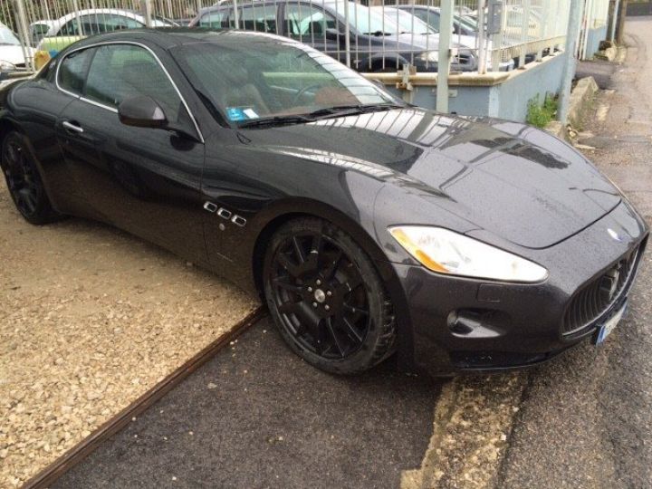 Maserati GranTurismo GT4.2 V8 BVA     Essence NOIR - 2