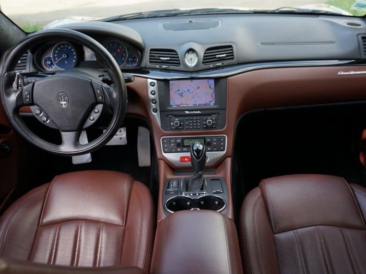 Maserati GranTurismo S 4.7 V8 440 CH BVA - Carnet Maserati - ECHAPPEMENT SPORT X PIPE URUTU - Garantie 12 Mois - Bose - Sièges Chauffants électriques à Mémoire Noir Métallisé - 10