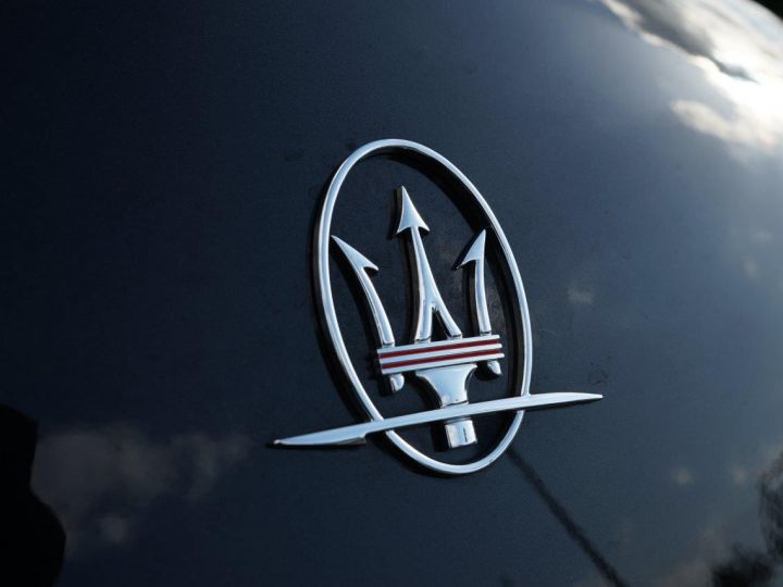 Maserati GranTurismo S 4.7 V8 440 CH BVA - Carnet Maserati - ECHAPPEMENT SPORT X PIPE URUTU - Garantie 12 Mois - Bose - Sièges Chauffants électriques à Mémoire Noir Métallisé - 32