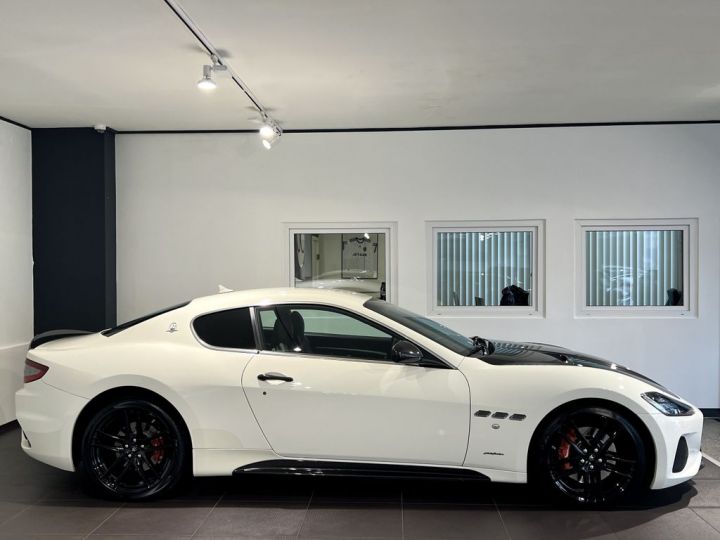 Maserati GranTurismo V8 4.7 460 Sport Pack Carbon Caméra HKardon JA20 Garantie 12 mois Prémium BLanche - 6