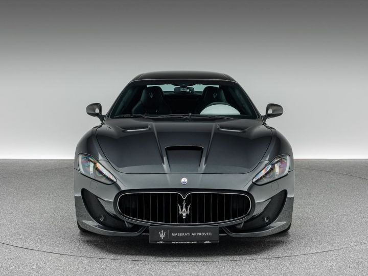 Maserati GranTurismo V8 4.7 460 Sport ''Special Edition'' 1 OF 400 Carbon HKardon JA20 Garantie 12 mois Prémium Gris Granit - 5