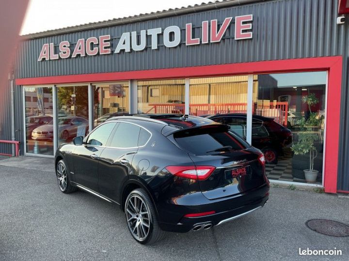 Maserati Levante 3.0 V6 275CH DIESEL GRANLUSSO Noir - 4