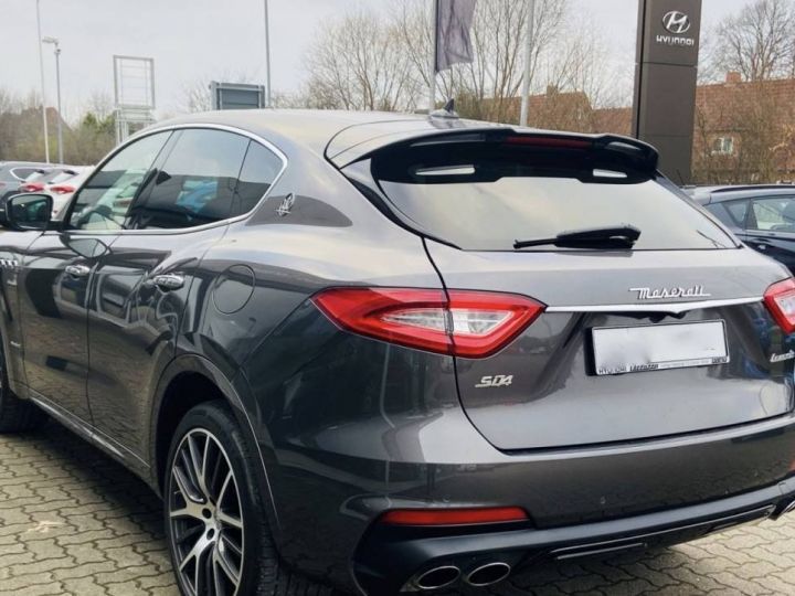 Maserati Levante 3.0 V6 430ch Gris Métallisée - 6