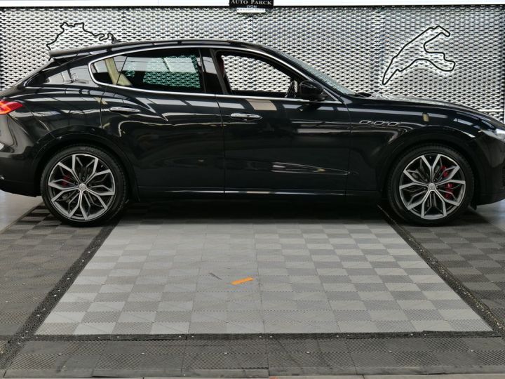 Maserati Levante 3.0 v6 bi-turbo 430 s q4 gransport 1°main carnet a jour full options Noir - 3