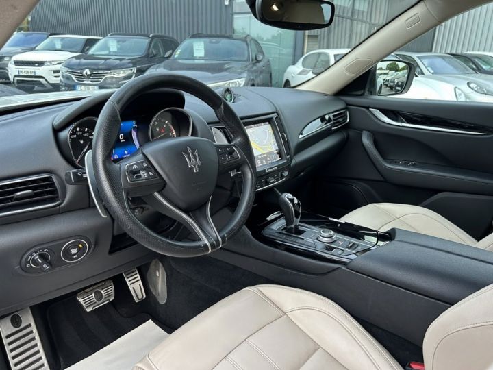 Maserati Levante 3.0 V6 D 275ch BVA8 BLANC - 9