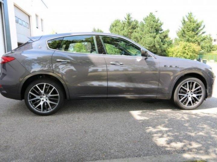 Maserati Levante GRANSPORT 4X4 3.0 V6 BI-TURBO 430 S AUTO     Essence GRIS FONCE - 43