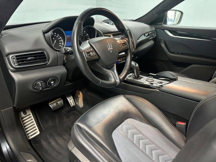 Maserati Levante S Q4 GRANLUSSO*ATT*PANO*HIVER*SOFTCLOSE Noir Metallisé - 13