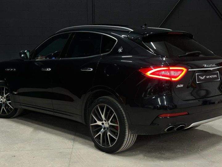 Maserati Levante SQ4 3.0 V6 430 CV Gran Lusso - Français Noir Métallisé - 2