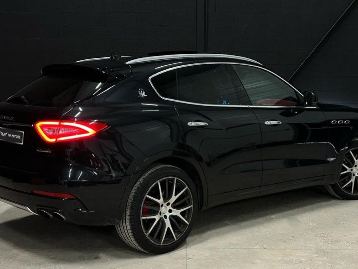 Maserati Levante SQ4 3.0 V6 430 CV Gran Lusso - Français Noir Métallisé - 4