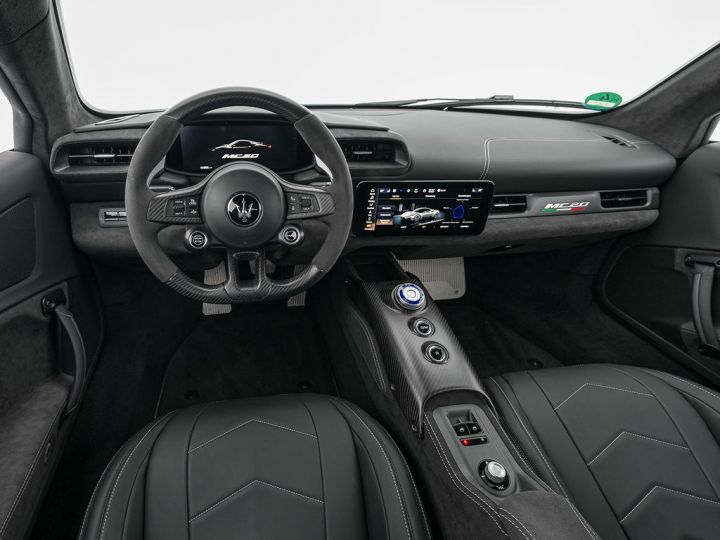 Maserati MC20 Système lift Blanc - 16