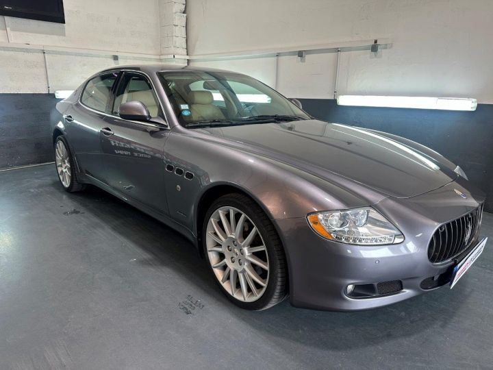 Maserati Quattroporte V 4.2 V8 400 BVA Gris - 1