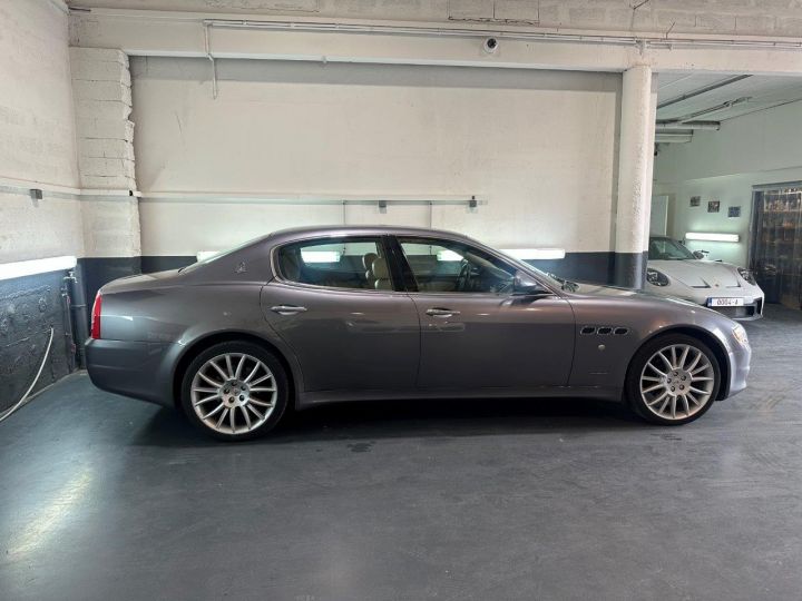 Maserati Quattroporte V 4.2 V8 400 BVA Gris - 2