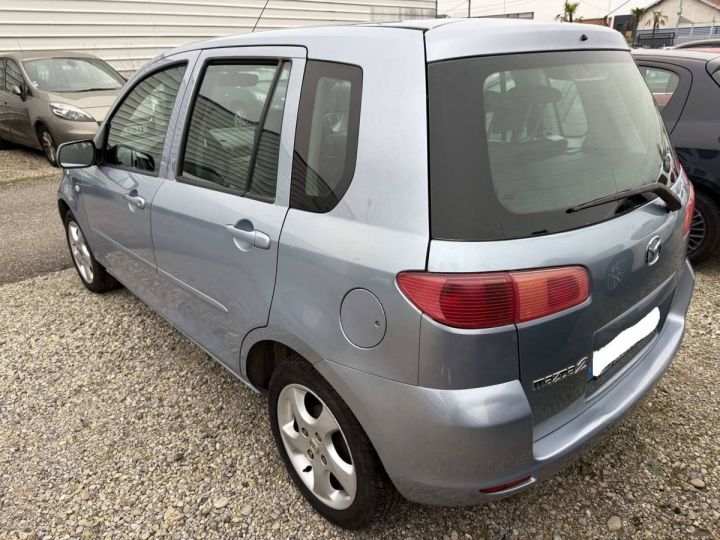 Mazda 2 1.6 Elegance BLEU CLAIR - 3