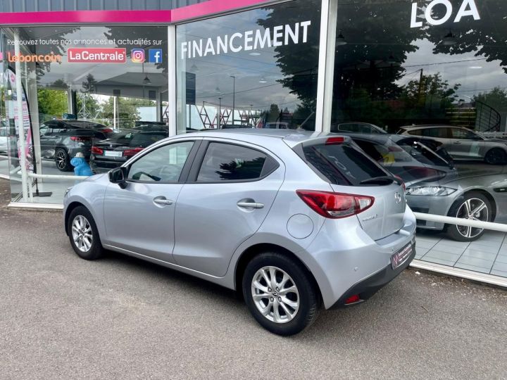 Mazda 2 MAZDA2 1.5L SKYACTIV-G 90ch Elegance GRIS CLAIR - 16