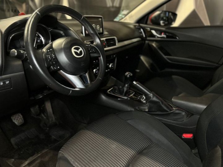 Mazda 3 2.2 SKYACTIV-D 150 DYNAMIQUE 5P Rouge - 12