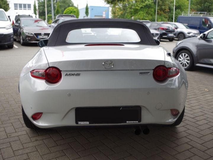 Mazda MX-5 Mazda MX-5 2.0L 160Ch Ligne Sport DAB Bose / 23 Blanc Métallisé - 11