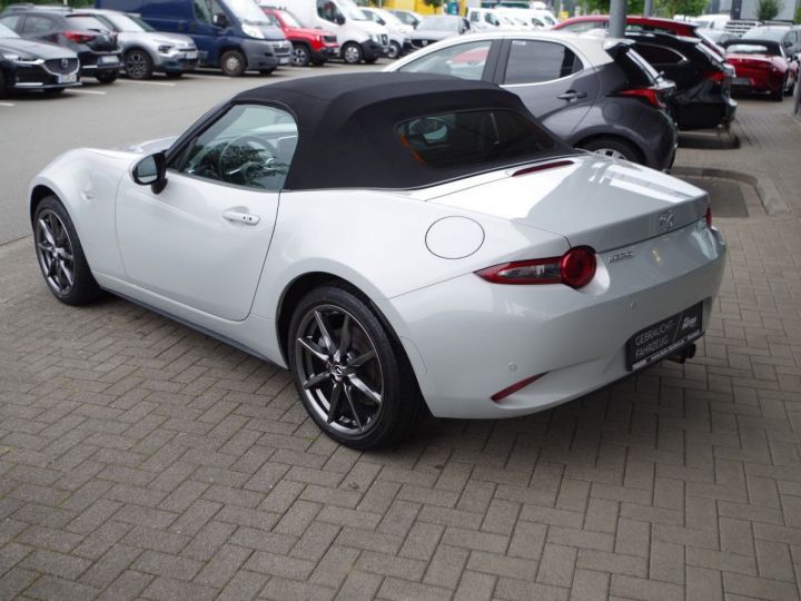 Mazda MX-5 Mazda MX-5 2.0L 160Ch Ligne Sport DAB Bose / 23 Blanc Métallisé - 2