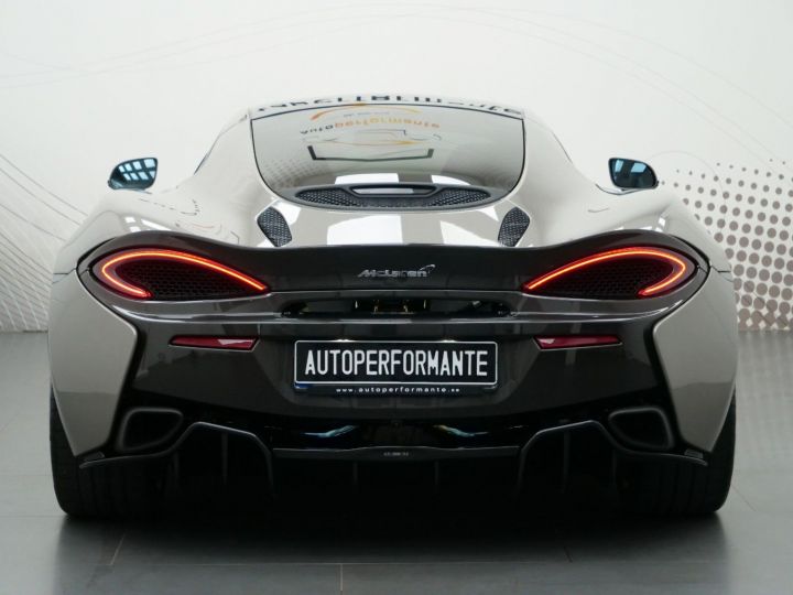 McLaren 570GT BLADE SILVER TOIT PANO CERAMIQUES B&W Garantie 12 mois BLADE SILVER - 10