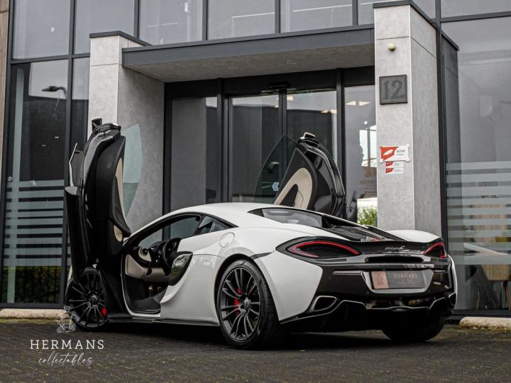 McLaren 570S coupé 3.8 V8 / Garantie 12 mois blanc - 2