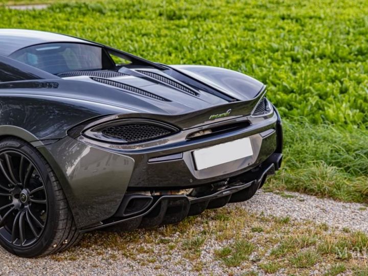 McLaren 570S PREMIERE MAIN / CARBONE / PACK SECURITE / ECHAPPEMENT SPORT GRIS STORM GREY - 10