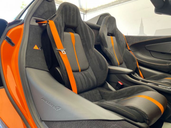 McLaren 570S Spider / Launch edition / Garantie McLaren Orange - 7