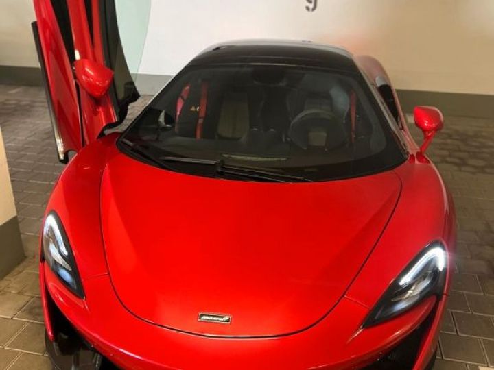 McLaren 570S V8 3.8 570 Ch - Caméra , Lift, Carbon , Bower&W , 1èreM, TVA Sur Le Véhicule. Déductible, GARANTIE 12 Mois Prémium Rouge - 1