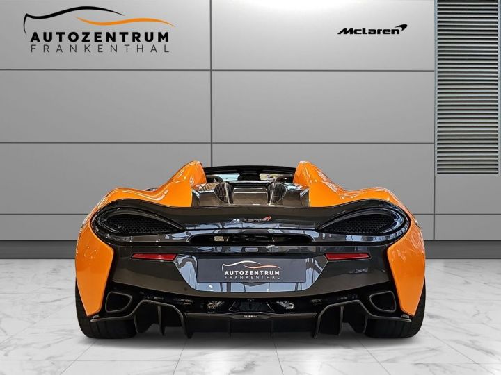 McLaren 570S V8 3.8 570S Spider LED Carbon Orage Ventura GPS Garantie McLaren 02/2025 Orange - 4