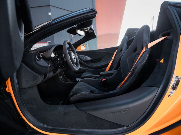 McLaren 600LT SPIDER 3.8 V8 - MONACO Orange Mclaren - 11