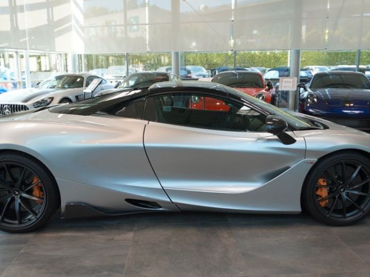 McLaren 720S V8 4.0 720 ch MSO-PAKET*TRACK-PACK*CARBON 1+2+3 , Toit Pano. GARANTIE DE RACCORDEMENT CHEZ MCLAREN JUSQU'AU 04.2025 Argent - 6