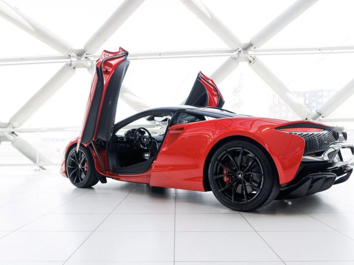 McLaren Artura Performance / Black Pack / Garantie McLaren 2028 ROUGE VERMILLON - 11