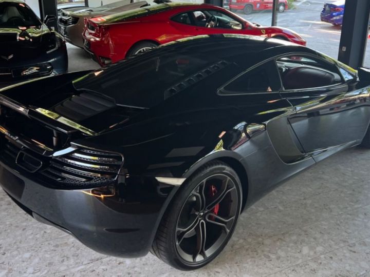 McLaren MP4-12C 3.8 V8 600ch CARBONE PREMIERE MAIN GARANTIE 12 MOIS CONDITIONS PARFAITES NOIR - 13