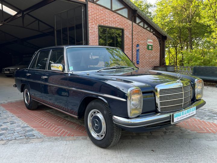 Mercedes 220 D w115 Tres Bel Etat De Conservation  - 2