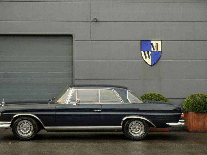 Mercedes 220 SEb C W111 Coupé Sunroof Automatic Bleu - 3